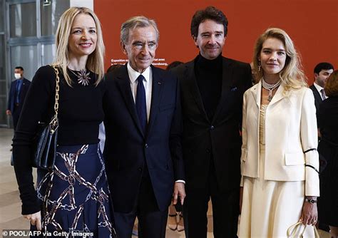 who is the owner of dior|bernard arnault daughter.